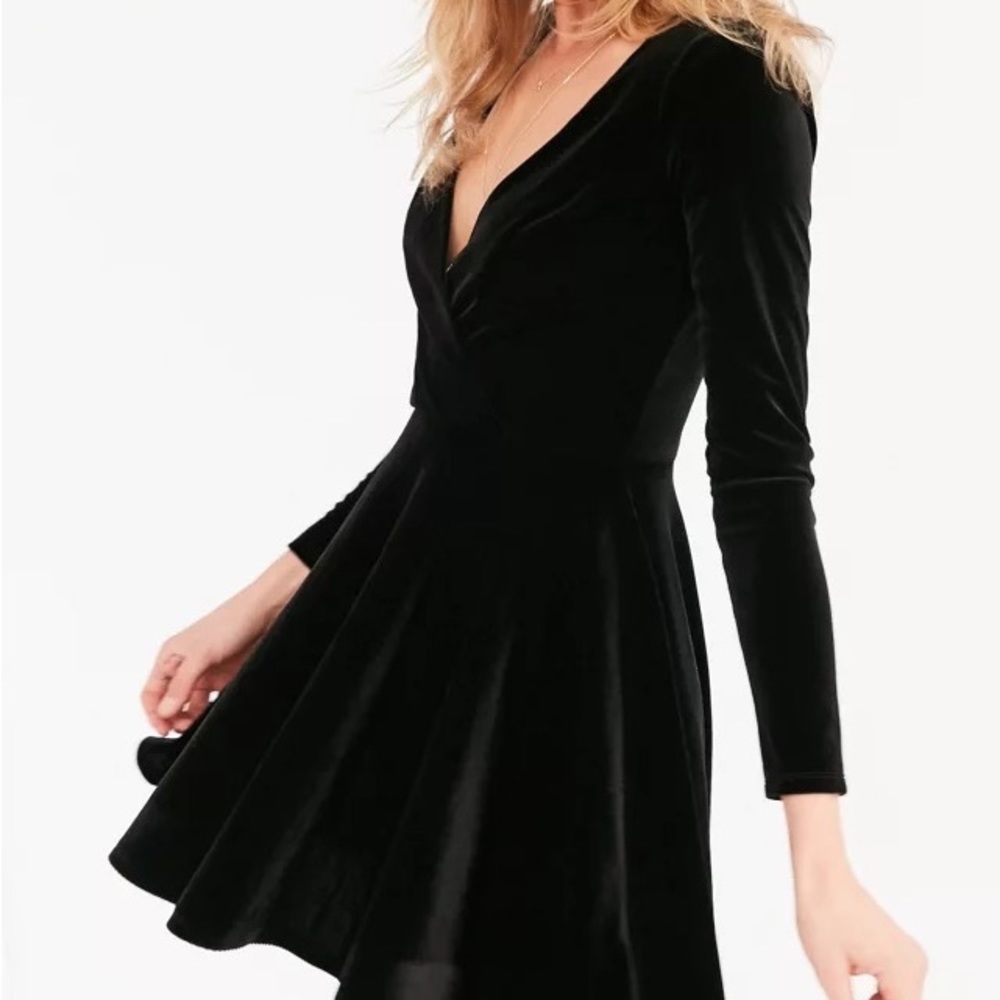 Kimchi Blue Black Velvet Dress